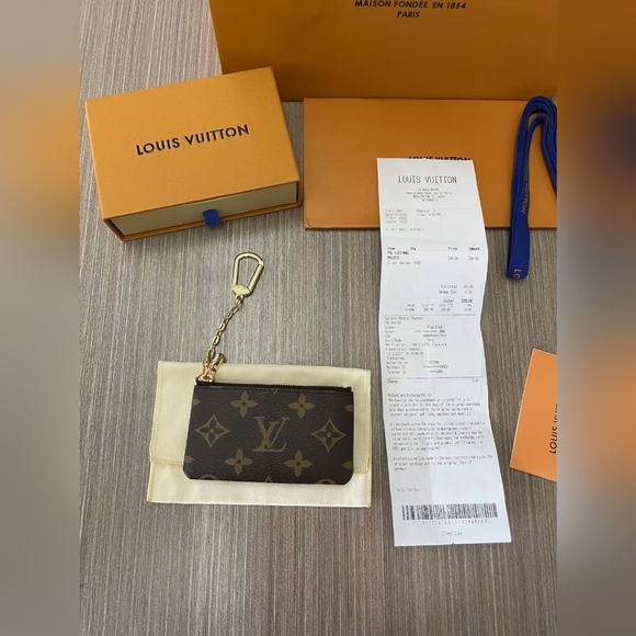 Louis Vuitton Key Pouch - Picture 1 of 14